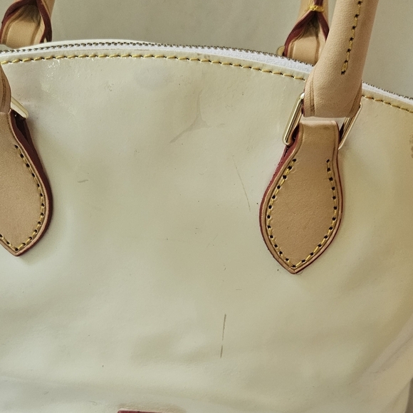 Vintage Dooney & Bourke Ivory Patent Leather Satchel Handbag Crossbody 2 Straps - Picture 12 of 14